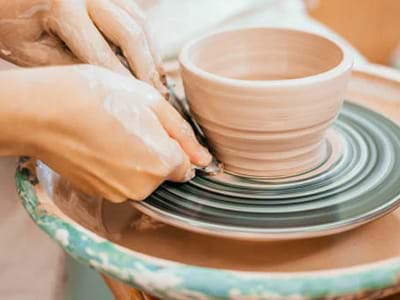 Clay and paint party als workshop in Zuid-Holland