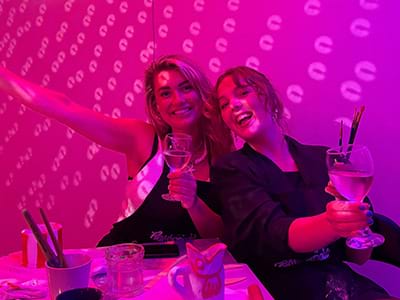 Sip and paint party als creatieve workshop in Zuid-Holland